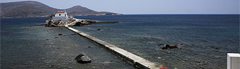 Leros, kleine Kapelle im Meer